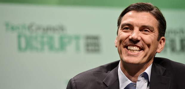 Zwei Babys bringen AOL ins Wanken Musste seine forsche Ankündigung, die Altersversorgung zu kürzen, zurücknehmen: AOL-Chef Tim Armstrong.