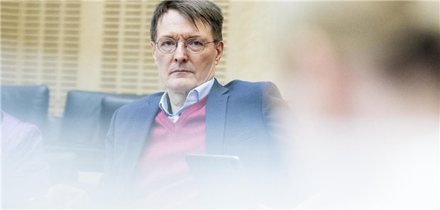 Musste sich am Freitag im Bundesrat massive Kritik an seinem Vorgehen bei der Krankenhausreform anhören: Bundesgesundheitsminister Karl Lauterbach (SPD).