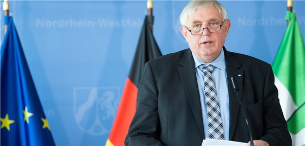 Impf-Prio 2: NRW will bis Ende Mai durch sein NRW-Gesundheitsminister Karl-Josef Laumann (CDU) kündigte am Freitag an, dass die 48.000 Dosen des Impfstoffs von Johnson & Johnson, die nach NRW kommen, vor allem für die Impfung von Obdachlosen zur Verfügung stehen sollen.