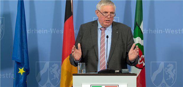 Lockerungen im Epidemie-Gesetz für NRW möglich NRW-Gesundheitsminister Karl-Josef Laumann (CDU) sucht nach Lösungen, dass die Menschen in Pflegeheimen „nicht die gesamte Lebenszeit, die sie noch haben, in einer Isolation verbringen“.