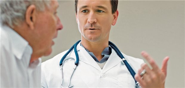 Ärztliches Aufklärungsgespräch kurz vor der Operation ist zu spät Nach Auffassung eines Landgerichts ist die Einwilligung eines Patienten in einen Eingriff nur dann wirksam, wenn die Ärztin oder der Arzt zuvor verständlich und ausführlich über Risiken der Op aufgeklärt hat.