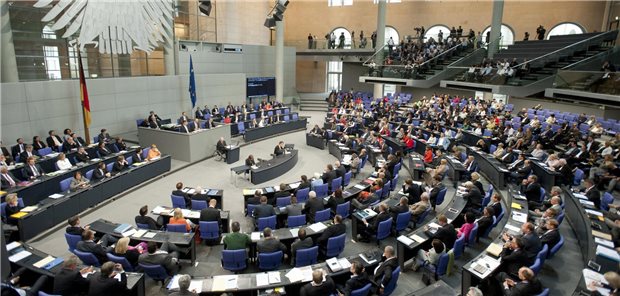 Linke fordern Sofortprogramm zur Stabilisierung von Gesundheits- und Pflegesystem Nach Neuwahl und Regierungsbildung nimmt nun die parlamentarische Arbeit im Bundestag wieder Fahrt auf.