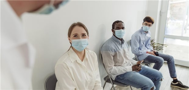 Zahl der Arztbesuche in diesem Jahr deutlich gestiegen Nach coronabedingter Fallzahl-Delle verzeichnen die Arztpraxen in diesem Jahr wieder mehr Patienten. Besonders gut besucht sind Kinder- und Jugendmediziner.