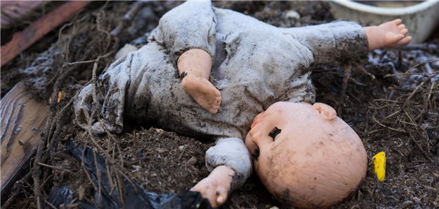 Nach den Studienergebnissen von Ryunosuke Goto und seinem Team wiesen ein „klinisch relevantes psychisches Trauma“ gemäß CATS 35 Prozent aller Teilnehmenden auf, eine mittelschwere oder schwere Depression 32 Prozent, eine mittelgradige oder schwere Angststörung knapp 18 Prozent. Fast 30 Prozent erfüllten die Kriterien für eine Essstörung und rund 21 Prozent hatten ein mindestens mittelgradiges Risiko für Substanzmissbrauch.