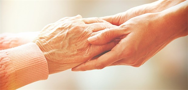 Pflegende Arbeitnehmer – keine Seltenheit Nach der Arbeit einen Angehörigen pflegen? 71 Prozent derjenigen, die dies tun, geben an, beide Aufgaben nur schwer unter einen Hut zu bringen.