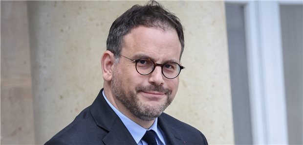Macron beruft neuen Gesundheitsminister Nach einem Notfallmediziner steht nun mit Aurélien Rousseau ein gelernter Ministerialbeamter an der Spitze des französischen Gesundheitsministeriums.