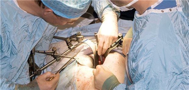 Nach einer bariatrischen Op hatten die Patienten ein um 32 Prozent geringeres Sterberisiko als Patienten, die nicht operiert worden waren.