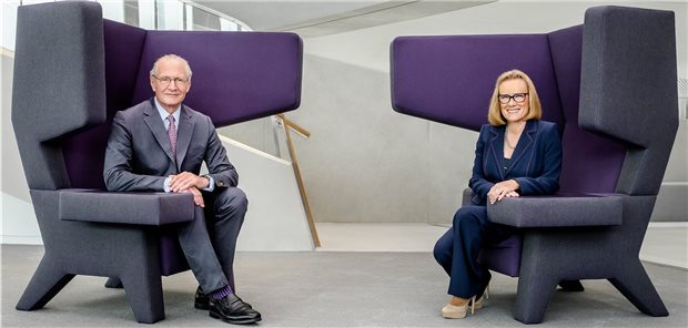 Ärztin Belén Garijo rückt an die Spitze von Merck KGaA Nach fünf Jahren CEO-Funktion verlässt Stefan Oschmann Merck. Seine Nachfolgerin, Pharmachefin Belén Garijo, ist seit 2011 im Konzern.