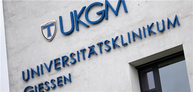 Einigung im Tarifstreit an Uniklinikum Gießen und Marburg Nach mehrwöchigem Streik und zähen Verhandlungen haben sich am Uniklinikum Gießen/Marburg nun Klinikbetreiber und ver.di auf einen Tarifvertrag geeinigt.
