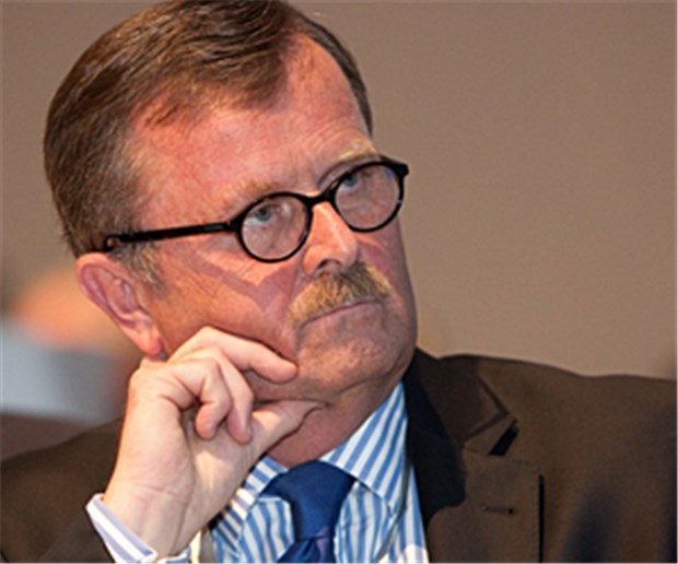 Montgomery will lauter über Geld reden Nachdenken über Geld: BÄK-Präsident Montgomery.