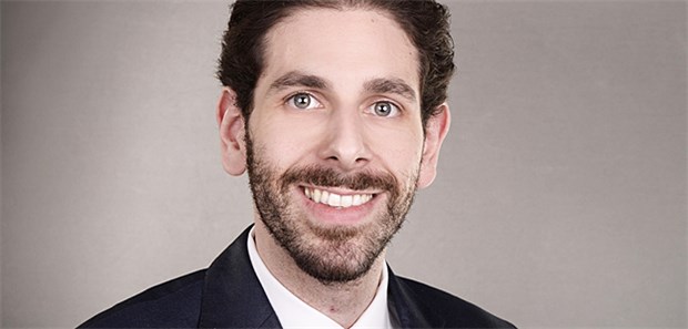 Nachwuchsarzt Marc Schehadat sieht Hausärzte als kompetente, lebenslange Familienbegleiter.