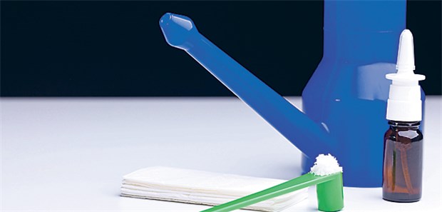 Nasenduschen — ein Tummelplatz für Keime? In einer Studie waren die Flaschen unter anderem mit P. aeruginosa und S. aureus kontaminiert.