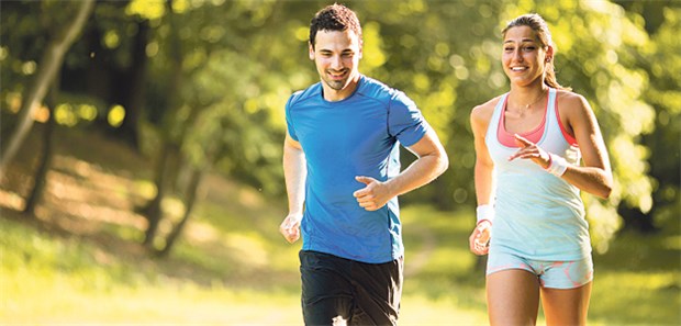 Fitnesstrend beflügelt so manche Aktie Naturverbunden und bewegungsaffin: Gesundheitsbewusste Lebensstile haben Hochkonjunktur - und geben den Aktien von Pharma- und Sportartikelherstellern Rückenwind.