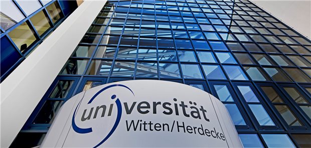 Neues Institut an Uni Witten/Herdecke: Ein Schub für die Allgemeinmedizin Neu an der Universität Witten/Herdecke: das „Institut für Allgemeinmedizin und Ambulante Gesundheitsversorgung“ mit zwei allgemeinmedizinischen Lehrstühlen.