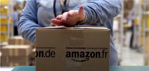 Amazon plant eigene Kliniken für Mitarbeiter Neue Pläne bei Amazon? Angeblich soll es bald eigene Kliniken für Mitarbeiter geben. © Chris Radburn / empics / picture alliance