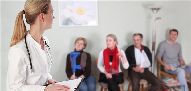 Neupatienten in der Praxis? Nach BAG-Auflösung gibt es für daraus hervorgegangene Einzelpraxen keine außerbudgetäre Vergütung.