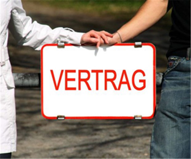 Trotz Ehevertrag: Unterhalt kann gekürzt werden Nicht alle alten Eheverträge sind heute noch gültig.