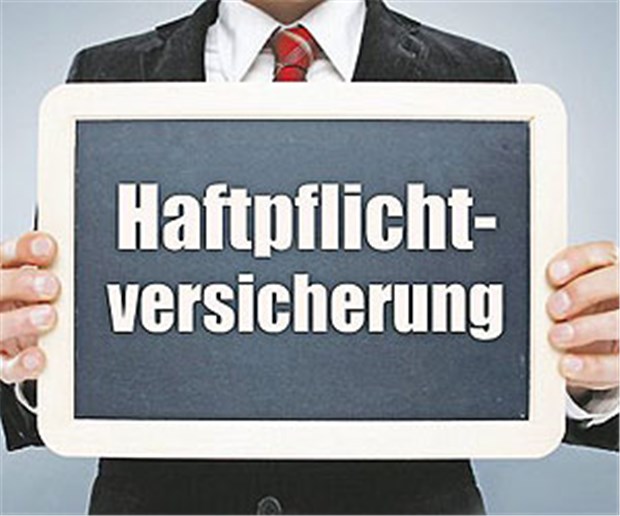 Ärzte unter Druck Nicht immer verhalten sich Haftpflichtversicherer im Schadenfall seriös, monieren Gutachter.
