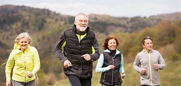 Diabetologen rufen zu mehr Bewegung auf Nicht jeder ist so aktiv. Mehr als die Hälfte der Erwachsenen bewegt sich nach RKI-Daten weniger als 2,5 Stunden pro Woche.
