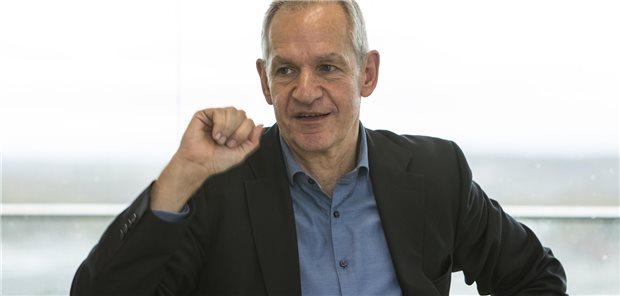 Nicht länger zuwarten, denn der Fachkräftemangel erzwingt neue Organisationsformen der Versorgung: Professor Mark Dominik Alscher, Geschäftsführer des Bosch Health Campus in Stuttgart.