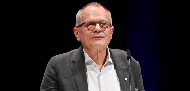 „Nicht nachvollziehbar“: Ulrich Lilie, Präsident der Diakonie Deutschland zur ausbleibenden Strukturreform in der Pflege.