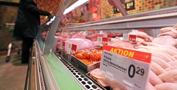 Dioxin nun auch in Schweinefleisch nachgewiesen Nicht nur Hähnchenfleisch - jetzt wurde Dioxin auch in Schweinefleisch nachgewiesen.