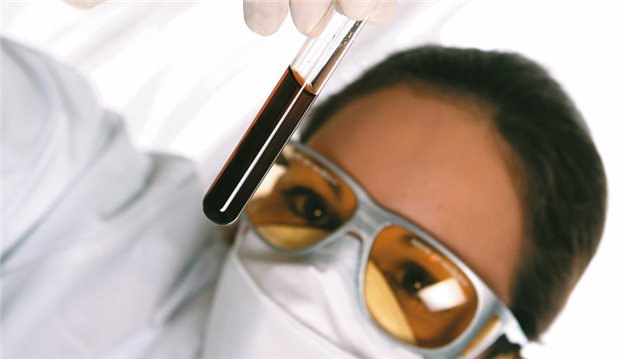 Die Pandemiepläne der Impfstoffhersteller: Einen Produktionsausfall wird es nicht geben Nicht nur für Mitarbeiter im Labor gelten strenge Pandemieregeln - Mundschutz wird im Ernstfall für alle Pflicht.