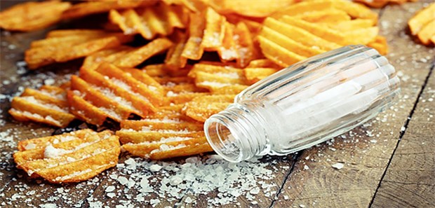 Kommen heute EU-Maßnahmen gegen Acrylamid? Nicht nur zu viel Salz ist bei Chips gesundheitsschädlich, sondern auch das unsichtbare Acrylamid: Kommen neue EU-Schutzmaßnahmen?