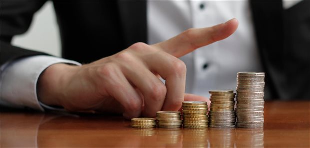 Nicht zu allen Zeiten wächst das Anlagevermögen kontinuierlich, es gibt auch Durststrecken. Aber auf lange Sicht kann man bei konsequenter Anlagestrategie gute Renditen einfahren, zeigt die Erfahrung.