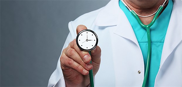 Niedergelassene Ärzte arbeiten im Schnitt jede Woche 51,5 Stunden.