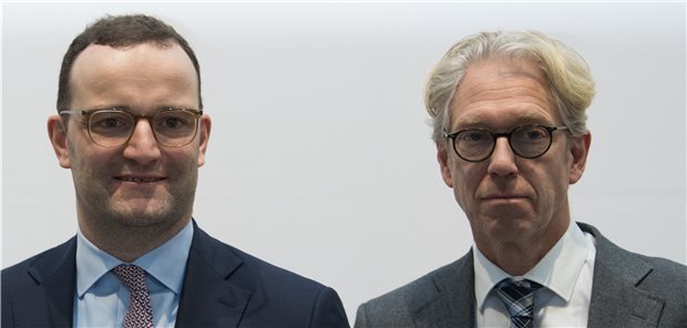 Spahn lobt Einsatz von Ärzten in Corona-Pandemie Niedergelassene Ärzte haben als „Schutzwall“ in der Pandemie gewirkt: Bundesgesundheitsminister Jens Spahn und KBV-Chef Dr. Andreas Gassen (Archivfoto vom Januar 2019).