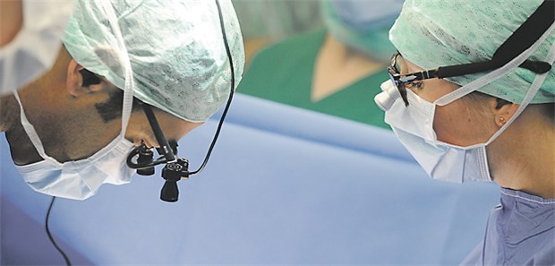 Niedergelassene, die Patienten bringen? Honorararztverträge sind für viele Krankenhäuser ein nicht ganz unwichtiges Instrument der Umsatzplanung.