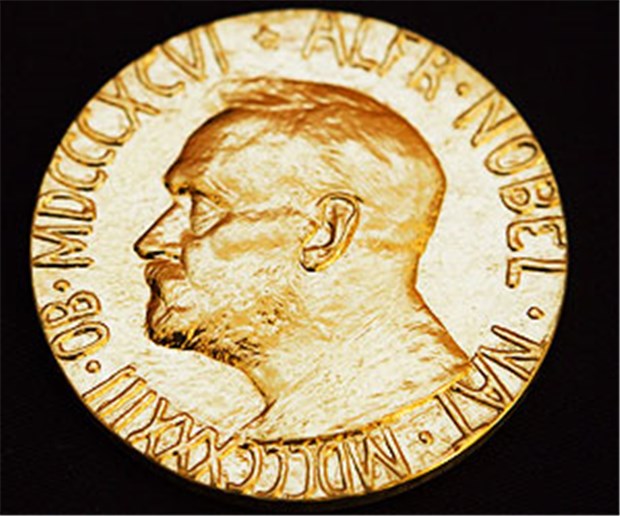 Jetzt steht es 96:16 für die USA Nobelpreis-Medaille mit dem Konterfrei von Alfred Nobel.
