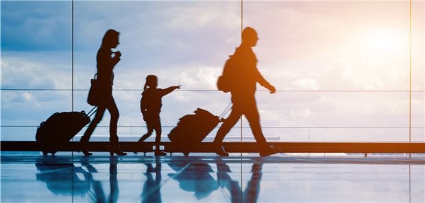 Wie das Coronavirus nach Großbritannien kam Noch im März kamen täglich 20.000 Reisende aus Spanien mit dem Flugzeug in Großbritannien an.