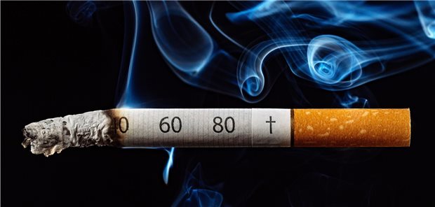 Noch zögern viele Ärzte, ihren Patienten den Umstieg auf die E-Zigarette zu empfehlen, wenn der leitliniengerechte Ausstieg scheitert.