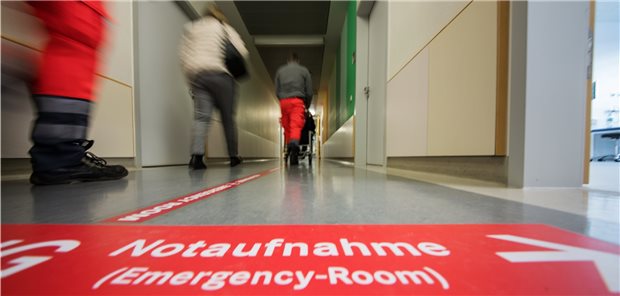 Notaufnahme tatsächlich nur für Notfälle, ansonsten in die Praxis: Kliniken sollen durch sektorenübergreifendes hessisches Modellprojekt entlastet werden.