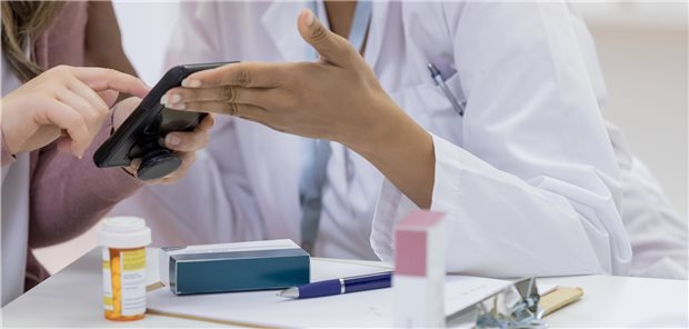 Stress, Burnout, Depression: Zwei neue DiGA-Angebote Ärzte und Psychotherapeuten verordnen Digitale Gesundheitsanwendungen (DiGA.