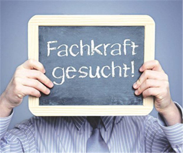 "Wir verplempern unsere Fachkräfte" Nur der Ruf nach mehr Personal wird das Gesundheitswesen nicht retten, sagen Branchenexperten. Man müsse mehr auf Technik setzen.