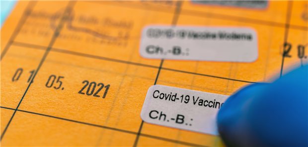 Nur geimpfte oder genesene Mitarbeiter dürfen im Heim arbeiten, wer nicht gegen SARS-CoV-2 geimpft ist, hat auch keinen Anspruch auf Vergütung.
