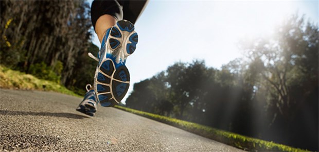 Ist Joggen schlecht fürs Knie? Ob Joggen gut oder schlecht für die Knie ist, lässt sich leider nicht eindeutig beantworten.