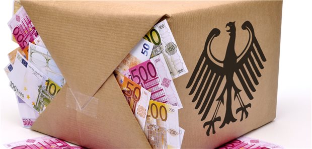 Ob der Staat schon zu Genüge gestopft ist, darüber lässt sich streiten: nicht jedoch nach jüngster Rechtsprechung des Bundesfinanzhofs darüber, dass es bei der Rentenbesteuerung nicht immer mit rechten Dingen zugeht.