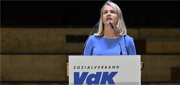 Sozialverband VdK befürchtet auch 2026 Beitragsanstieg „Ob es 2026 nicht zu weiteren Beitragssteigerungen kommt, bezweifle ich“: VdK-Präsidentin Verena Bentele.
