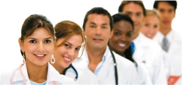 Wer kommt zur Arbeit in die Klinik und wer nicht? Ob sie bei Pandemie wohl zur Arbeit kämen?