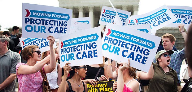 Keine allzu große Vorfreude bei Amerikanern Obamas Anhänger feierten im Sommer 2012 den Sieg von Obamacare vor dem Supremecourt.