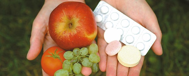 Vitamine und Co. schützen nicht vor Krebs Obst und Gemüse gehören zu gesunder Kost - aber auch Pillen?