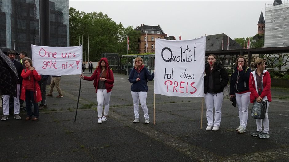 "Ohne uns geht nix", das war an diesem Dienstagvormittag öfter zu hören. Die Pra...