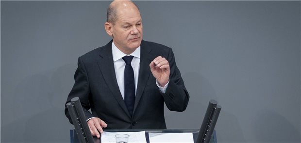 Scholz kündigt Corona-Gipfel von Bund und Ländern an Olaf Scholz, geschäftsführender Finanzminister und SPD-Kanzlerkandidat, am Donnerstag im Bundestag.