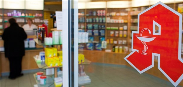 Online-Arztpraxis wird an Apotheken angebunden Online-Bestellungen direkt aus der digitalen Sprechstunden heraus sind jetzt, zumindest bei ausgewählten Vor-Ort-Apotheken, möglich.