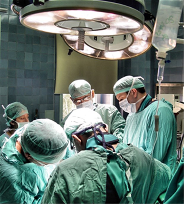 Gallenblasen-Op im AOK-Kliniknavigator Operation in einer Klinik: Für einen Eingriff an der Gallenblase gibt es jetzt einen Krankenhausvergleich der AOK im Internet.