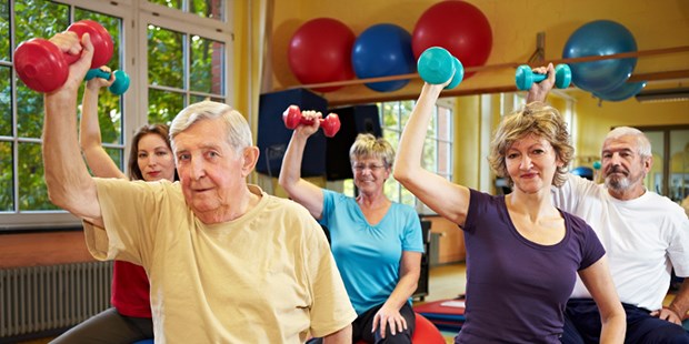 Sport ist so wichtig wie Medikamente Optimal für KHK- oder Herzinsuffizienzpatienten ist körperliche Aktivität an sechs Tagen der Woche für 45 Minuten.